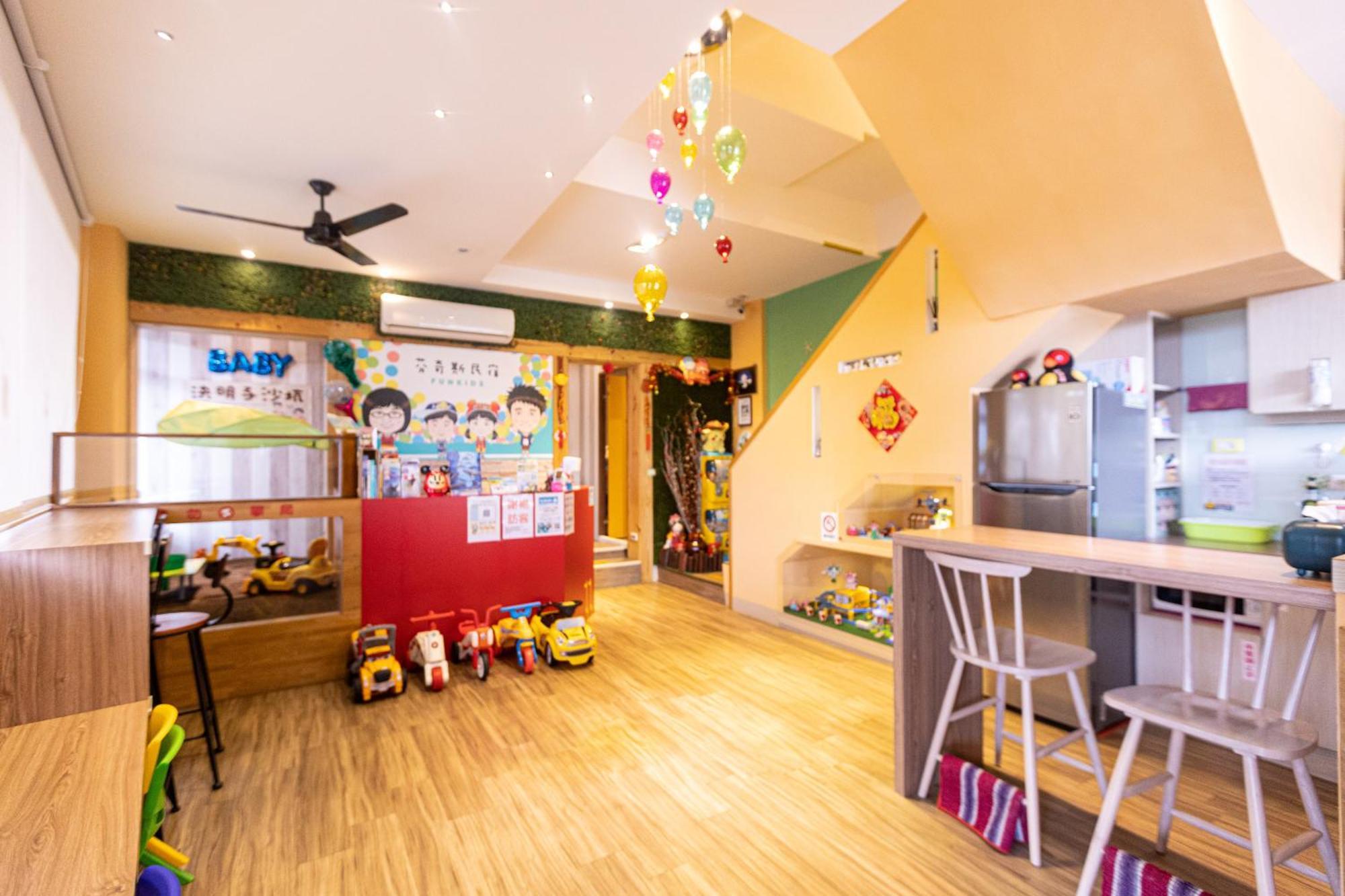 Fun Kids B&B Хуалиен Сити Екстериор снимка