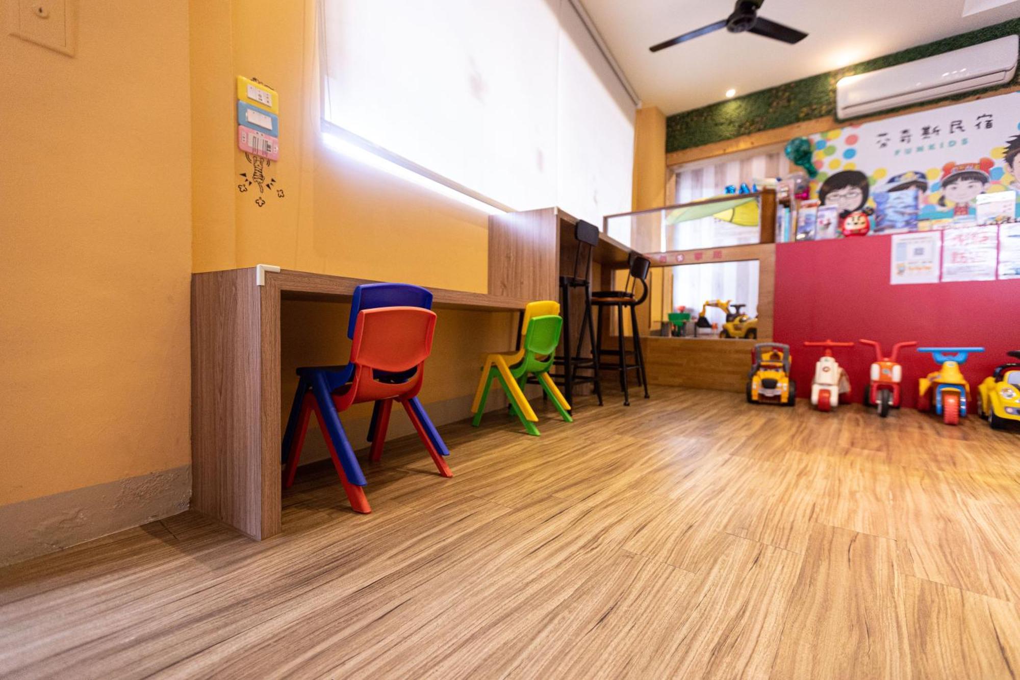 Fun Kids B&B Хуалиен Сити Екстериор снимка